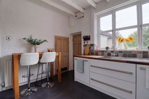 Kitchen- click for photo gallery